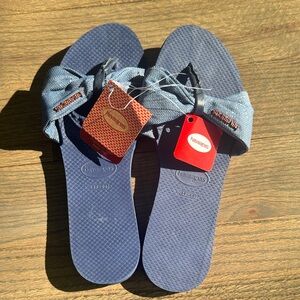 Brand New Havaianas Denim Blue Flip Flops with Bow Accent